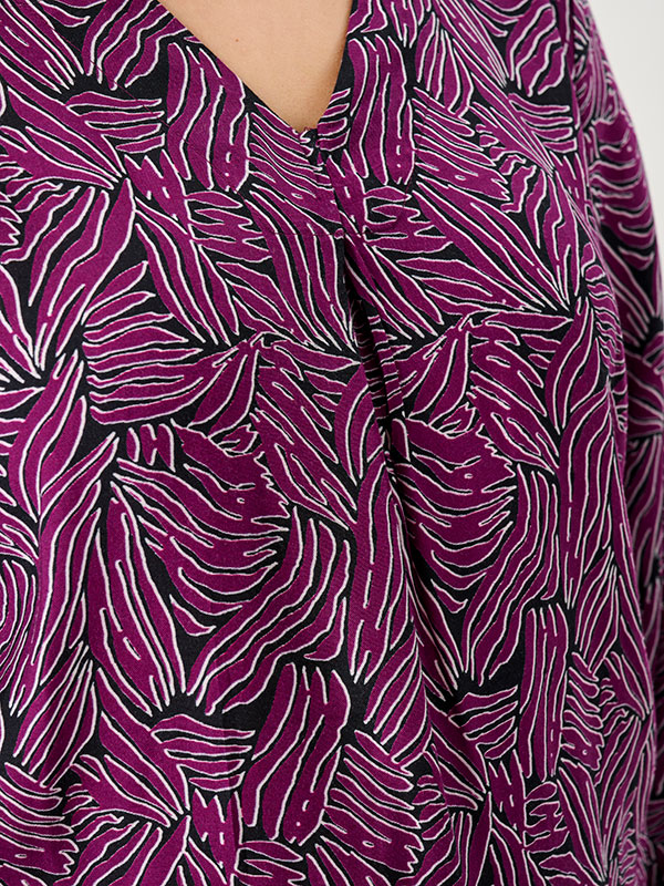 ADGOGO - Plus Size Bluse fra Adia