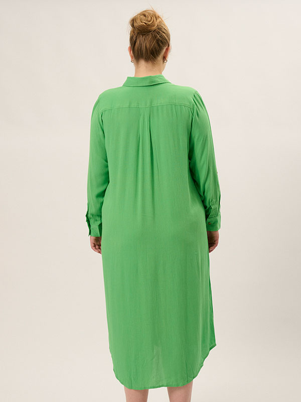 PERLINE - Plus Size Kjole fra Adia