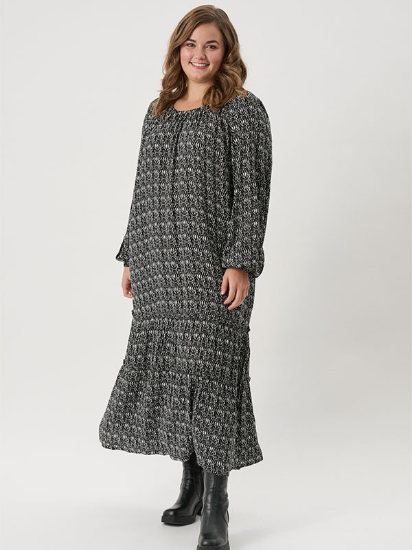 ADRECIL - Plus Size Kjole fra Adia