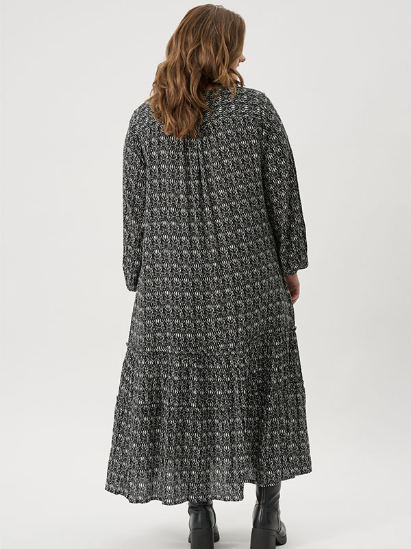 ADRECIL - Plus Size Kjole fra Adia