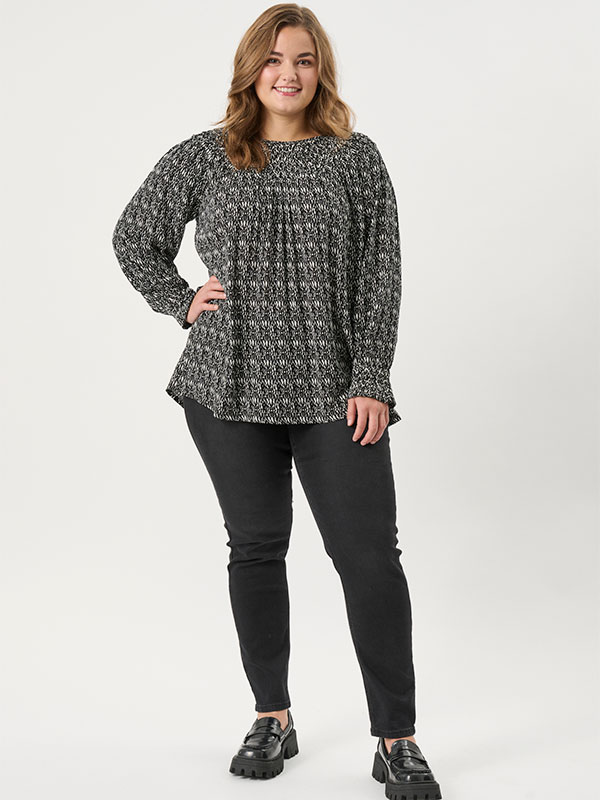 ADREFIKA - Plus Size Bluse fra Adia