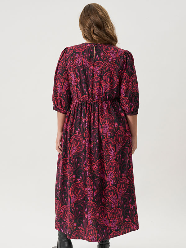 ADRIGMOR - Plus Size Kjole fra Adia