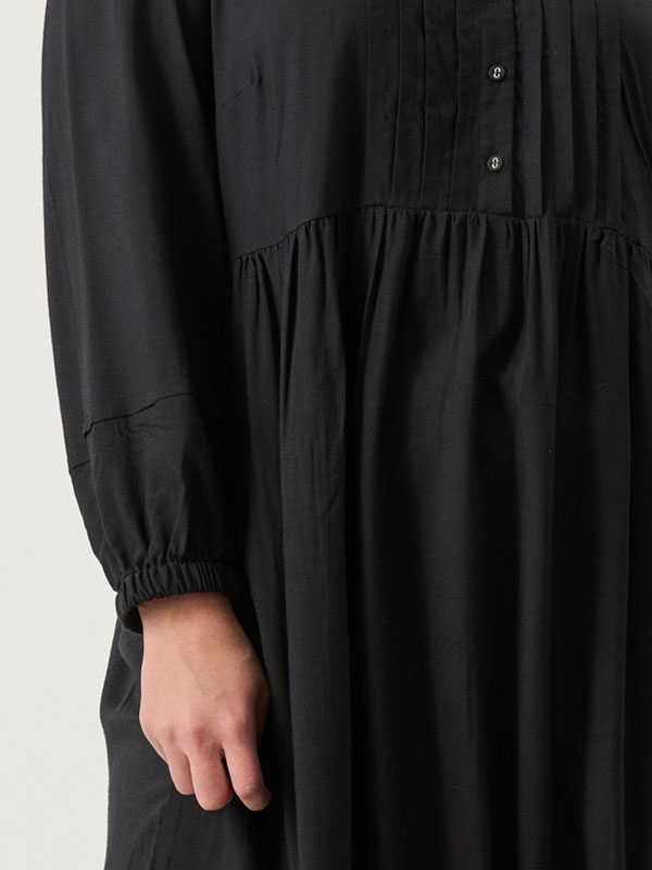 ADROXANNE - Plus Size Kjole fra Adia