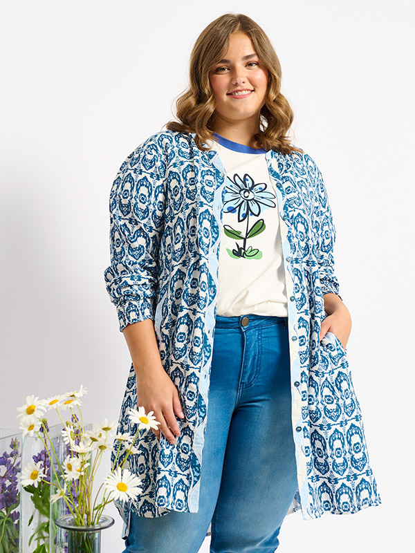 ADVALDIS - Plus Size T-shirt fra Adia