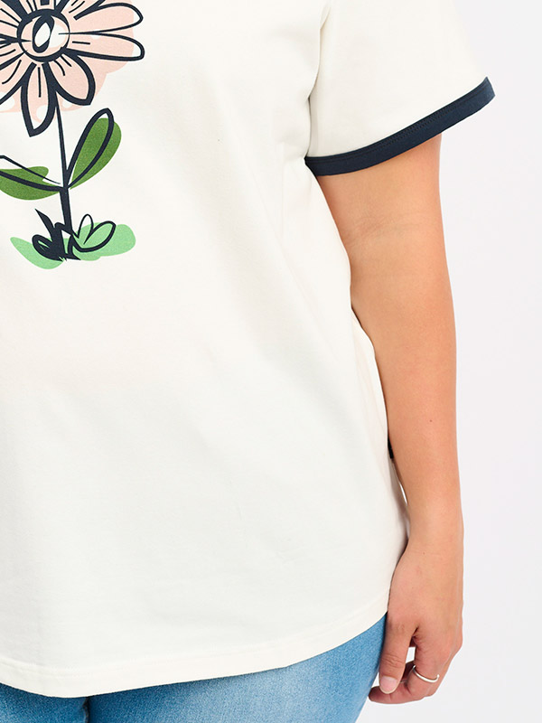 ADVALDIS - Plus Size T-shirt fra Adia