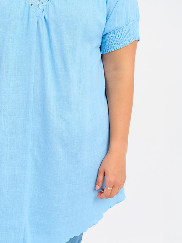 ADVALKYRIE - Plus Size Kjole fra Adia