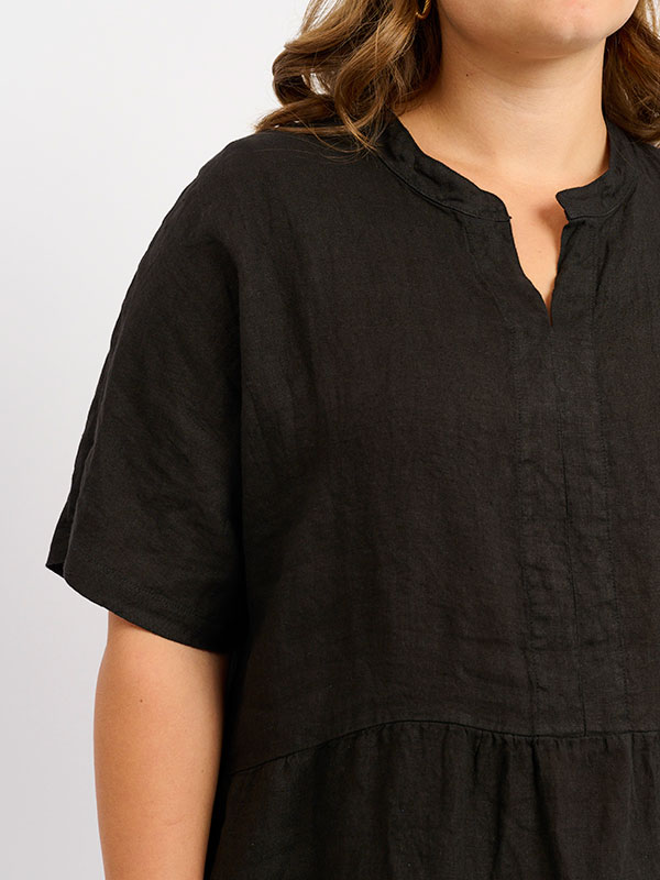 ADVANJA - Plus Size Kjole fra Adia