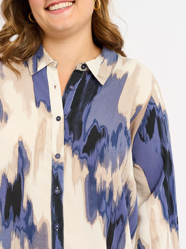 ADVILHELMA - Plus Size Kjole fra Adia