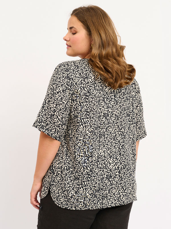 ADVIPSE - Plus Size Bluse fra Adia