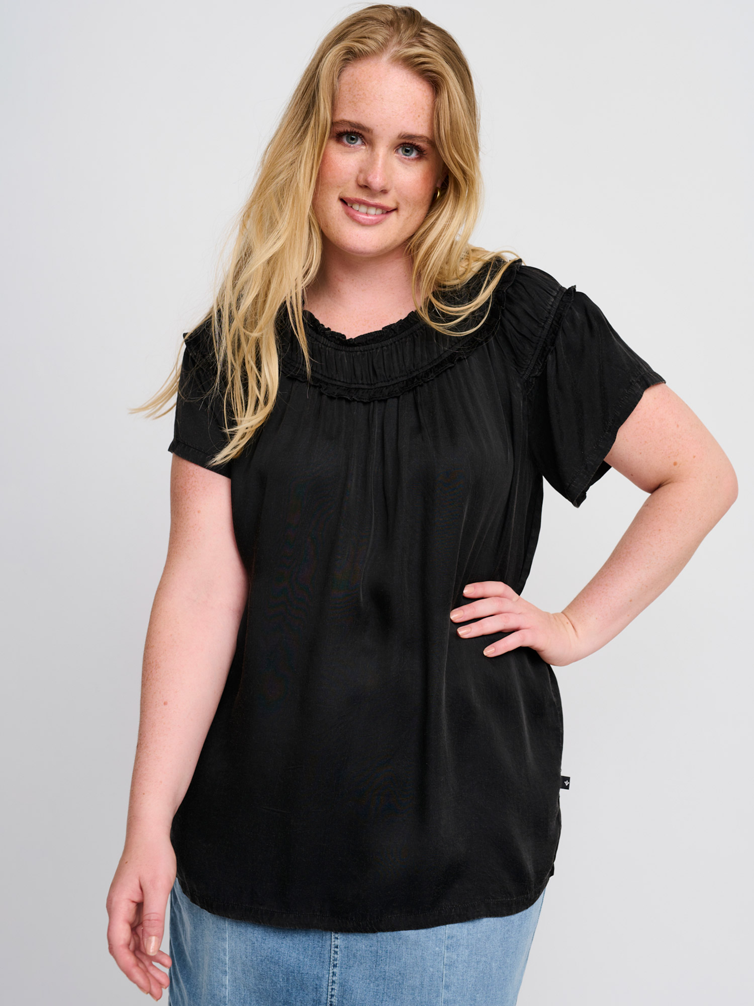 Bluse Med Volang Detaljer fra Adia