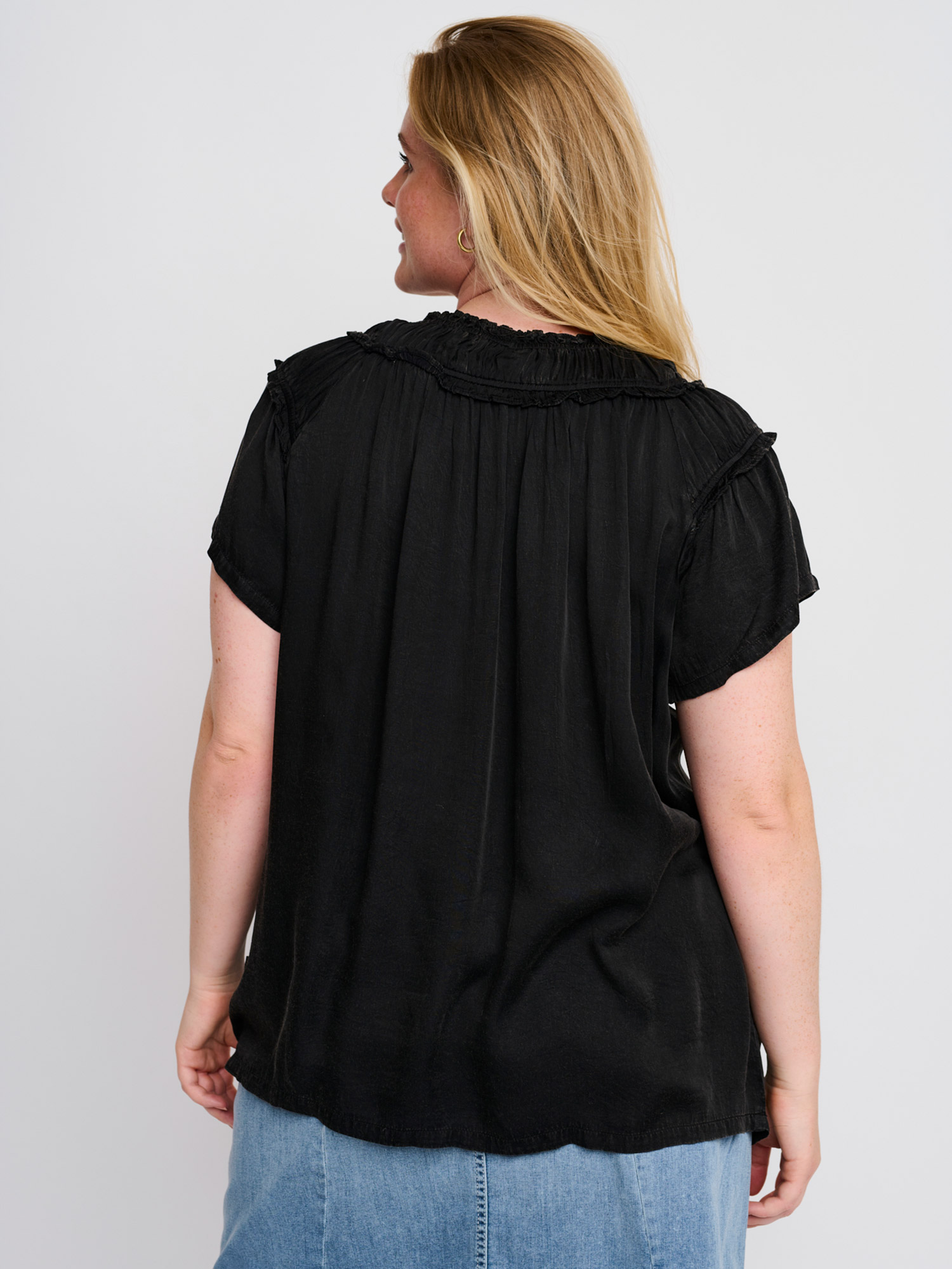 Bluse Med Volang Detaljer fra Adia