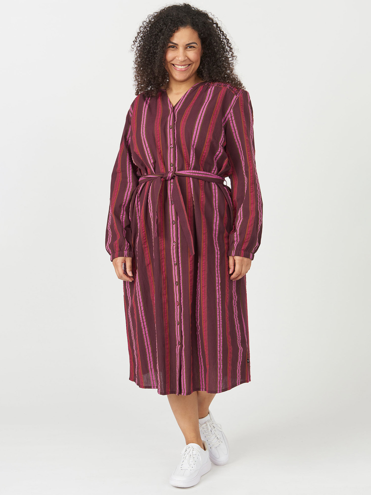 NELLY - Plus Size Kjole fra Adia