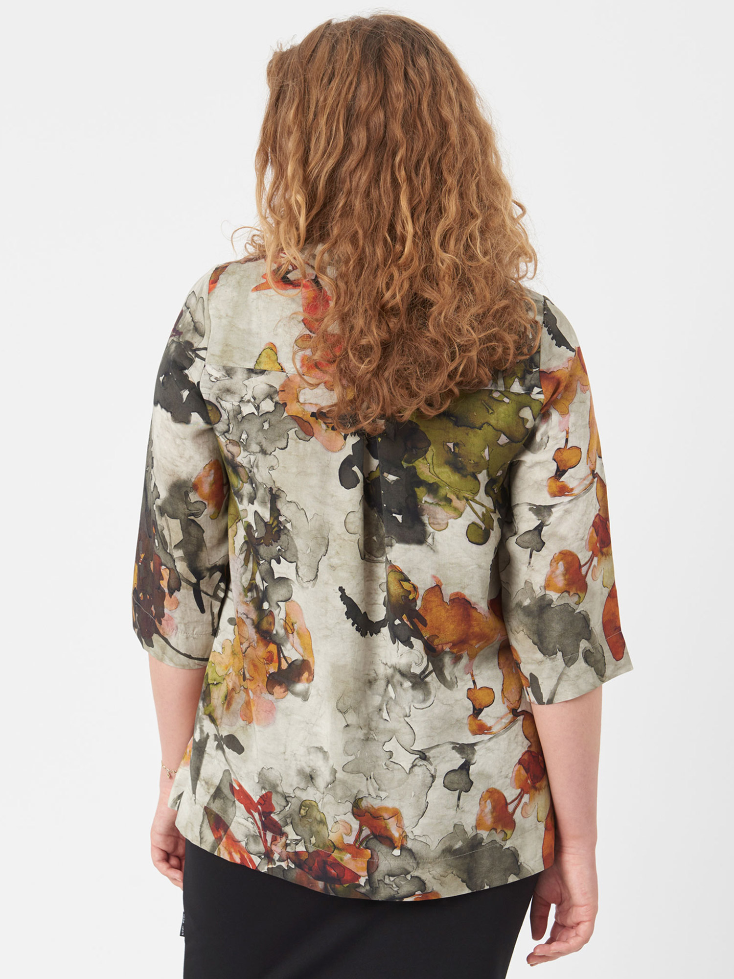 FrancyTea - tencel bluse i flott print fra Pont Neuf