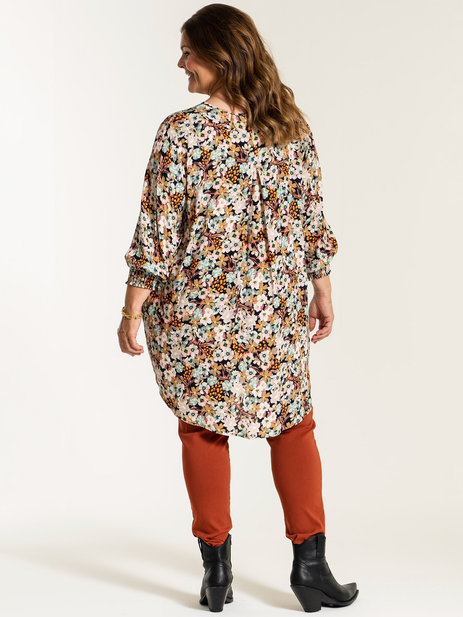 SAMIRA - Viskose tunika med print fra Gozzip