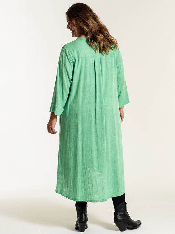 ANNICA - Grønn kjole i viskose-hør blanding fra Gozzip