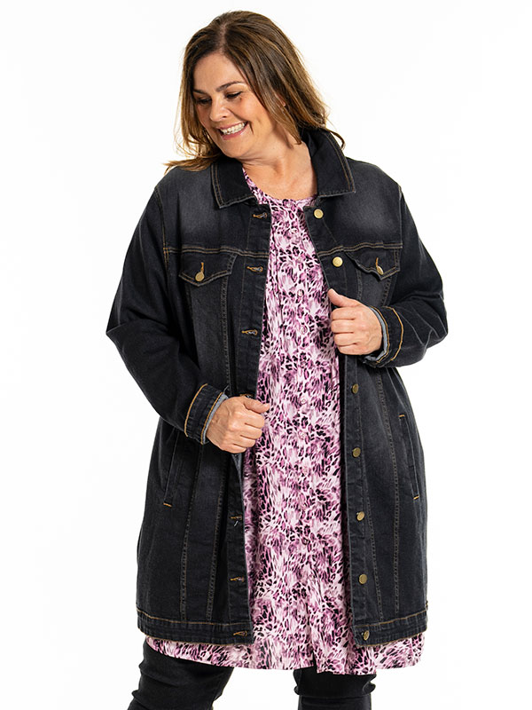 AMELA - Plus Size Jakke fra Gozzip