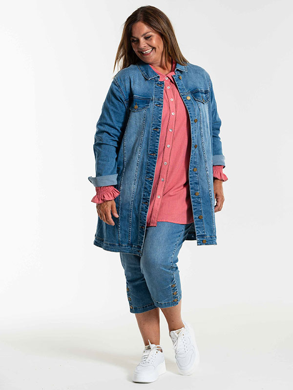 AMELA - Plus Size Jakke fra Gozzip