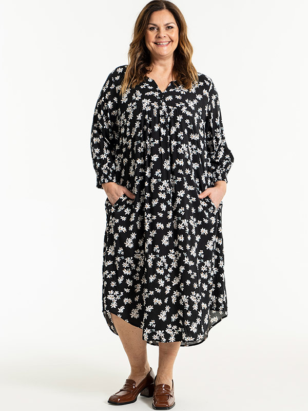 ALICE  - Plus Size Kjole fra Gozzip