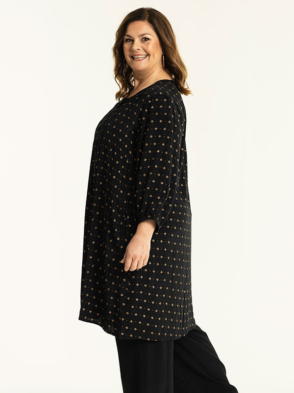 VALDIS - Plus Size Tunika fra Gozzip