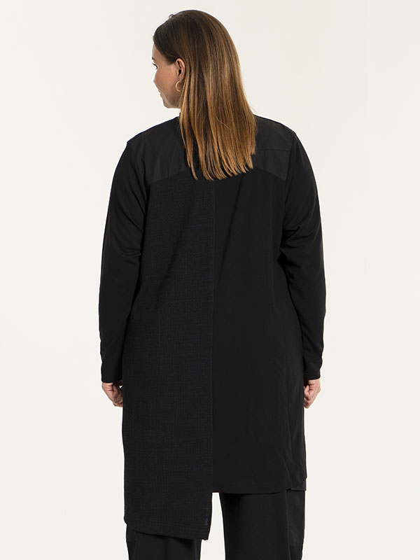 JACOBINA - Plus Size Cardigan fra Gozzip Black