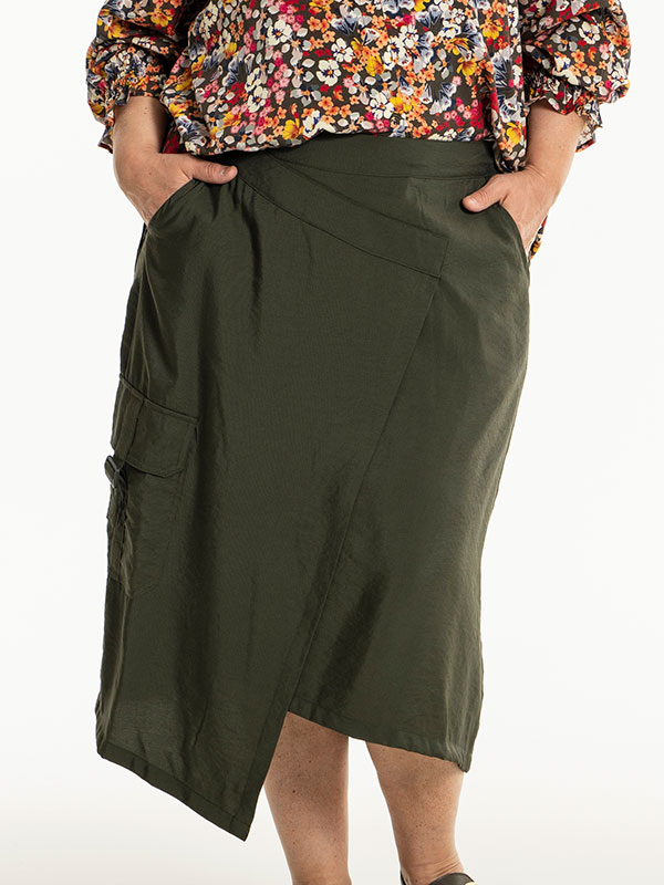 ANNSOFIE - Plus Size Skjørt fra Gozzip