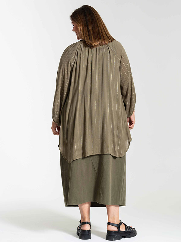BOANNA - Plus Size Bluse fra Gozzip