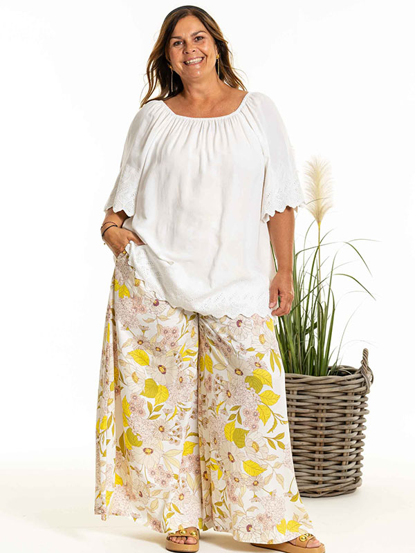 DITTEN - Plus Size Bluse fra Gozzip