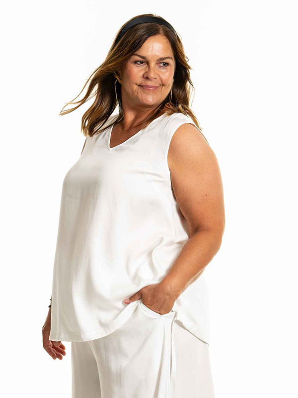 BENE - Plus Size Topp fra Gozzip