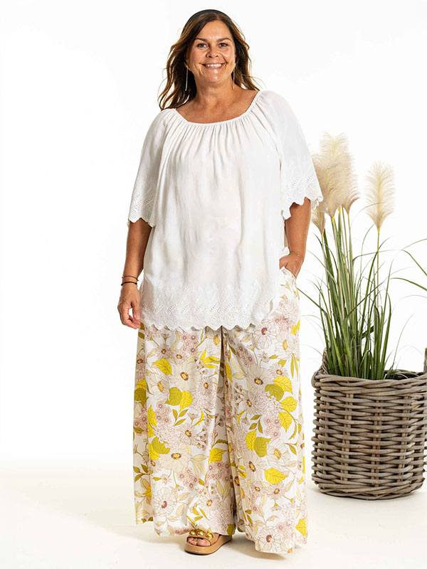 BERETHE - Plus Size Bukser fra Gozzip
