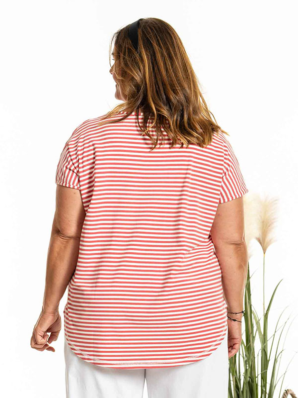 GITTE - Plus Size T-shirt fra Gozzip