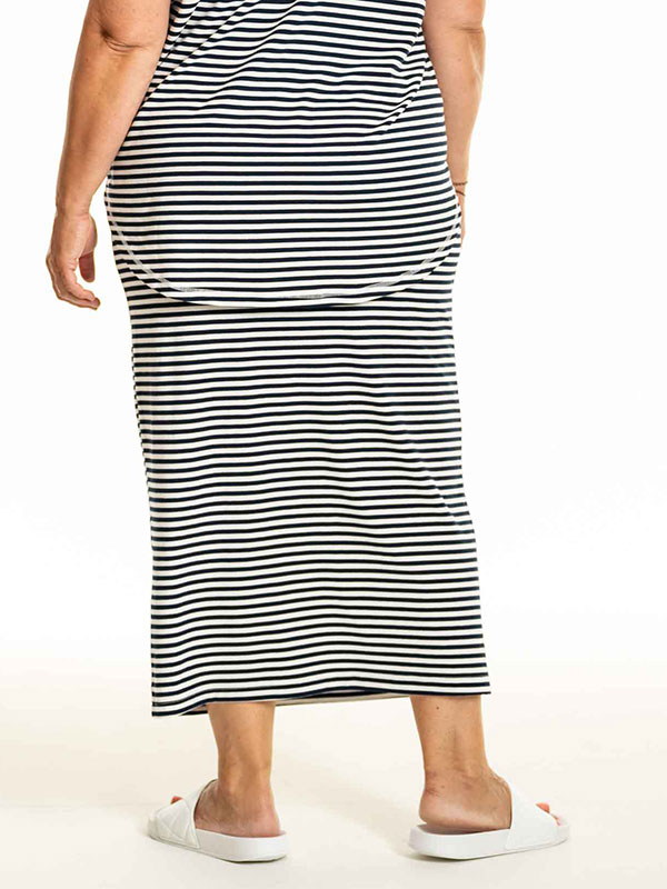 PENNIE - Plus Size Skjørt fra Gozzip