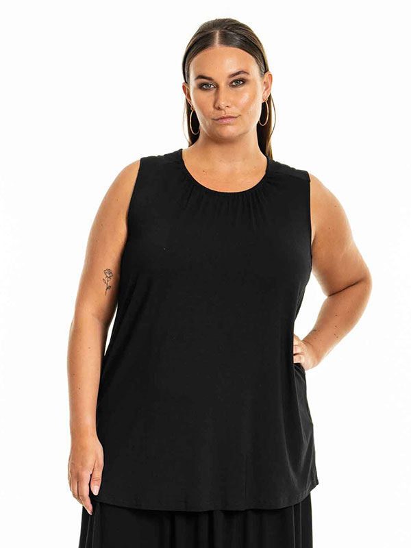 BEATA - Plus Size Bluse fra Gozzip