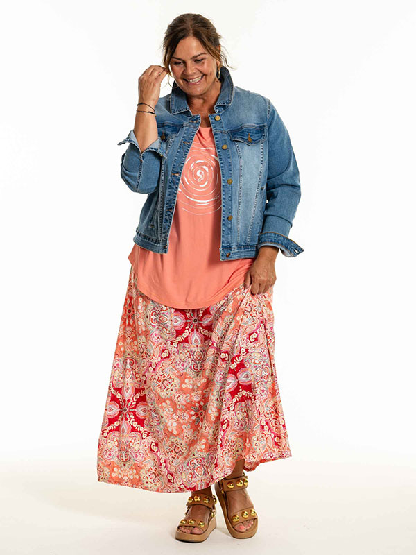 GITTE - Plus Size T-shirt fra Gozzip