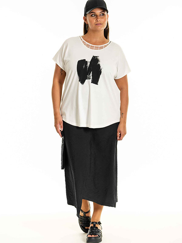 EDITA - Plus Size Bluse fra Gozzip Black