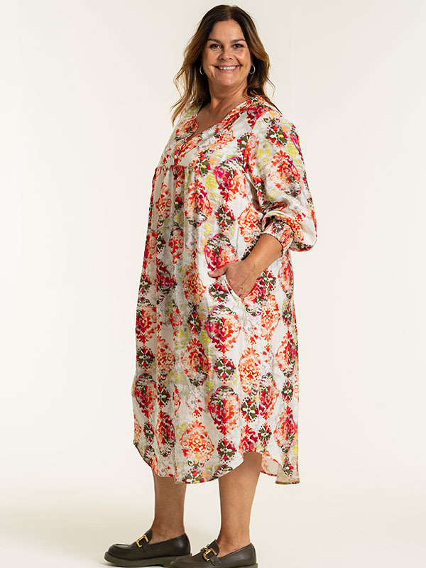 ALICE - Plus Size Kjole fra Gozzip