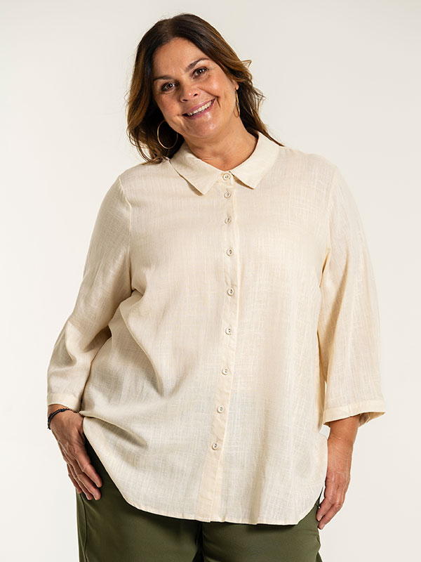 KARINA - Plus Size Skjorte fra Gozzip