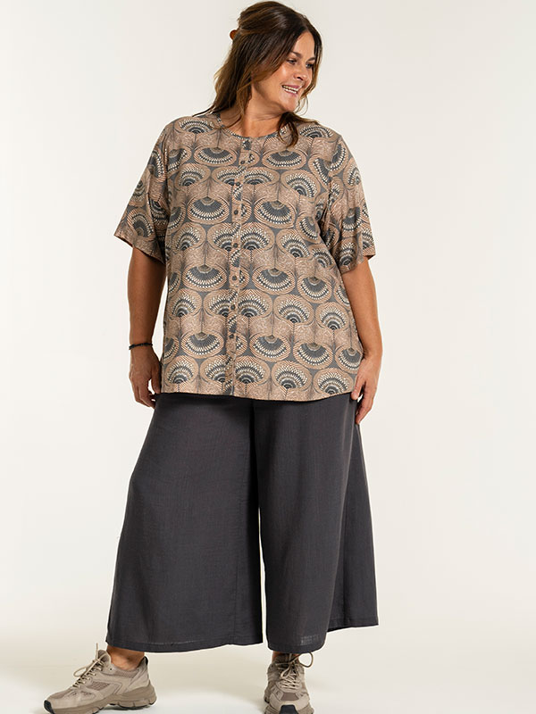 FELICIA - Plus Size Bukser fra Gozzip