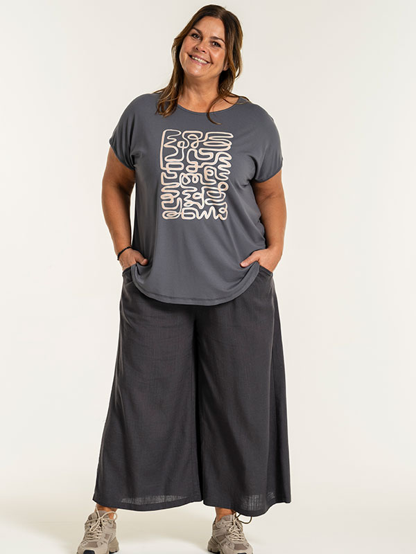 GITTE - Plus Size T-shirt fra Gozzip