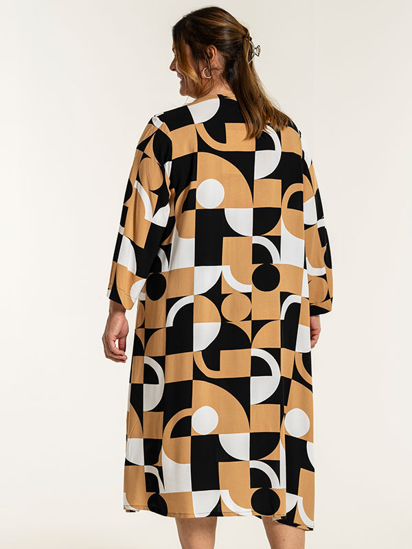 LINETTE - Plus Size Kjole fra Gozzip