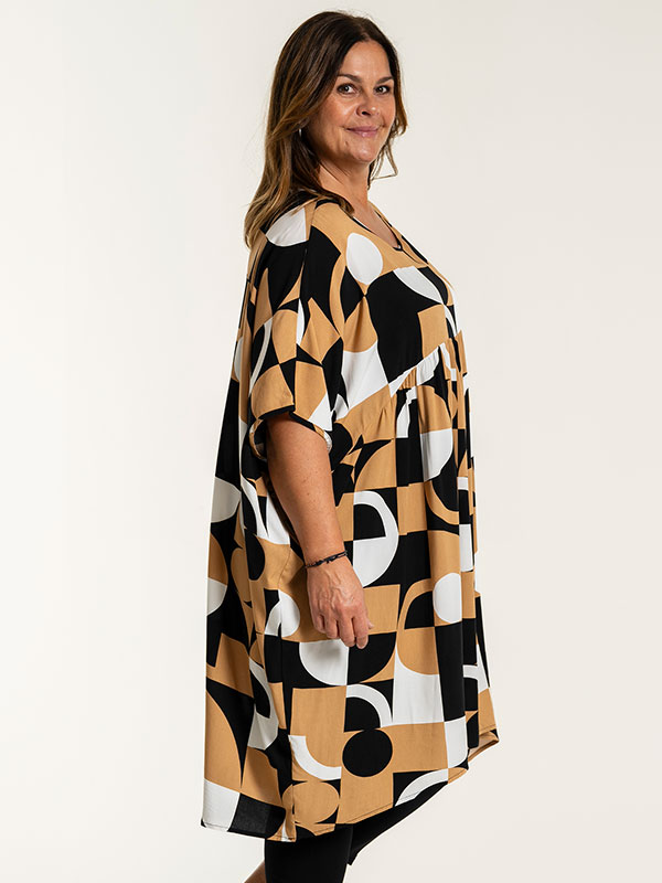SOFIE - Plus Size Tunika fra Gozzip