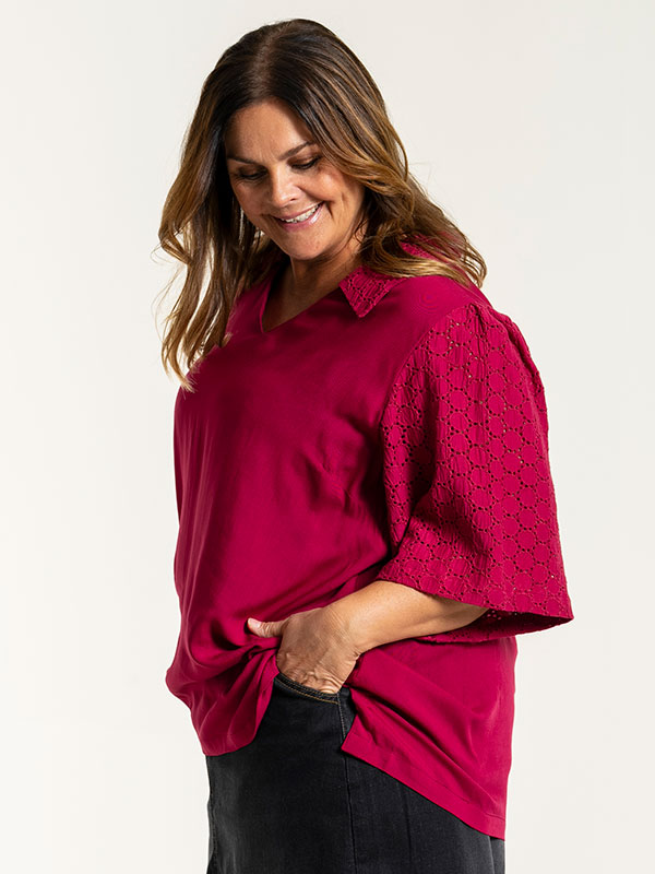 FRIGGA - Plus Size Bluse fra Gozzip