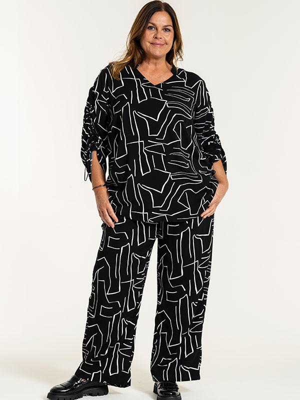 MARGRETHE - Plus Size Bukser fra Gozzip