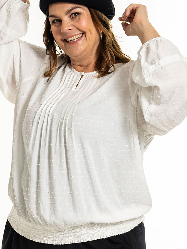 GABRIELLA - Plus Size Bluse fra Gozzip