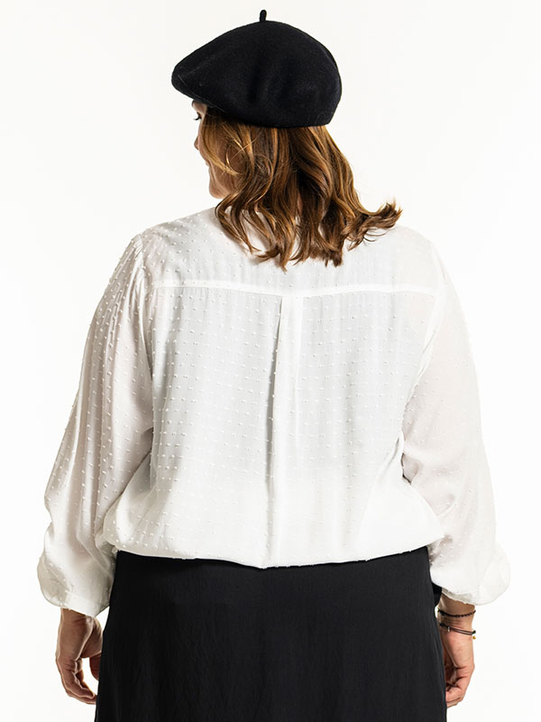 GABRIELLA - Plus Size Bluse fra Gozzip