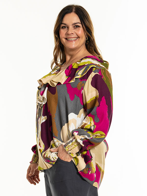 GYTHA - Plus Size Bluse fra Gozzip
