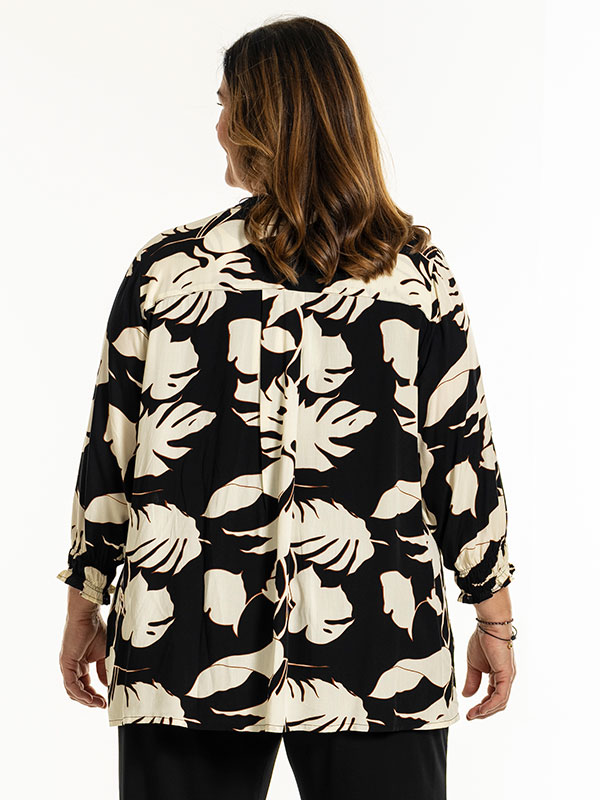 GHITA - Plus Size Bluse fra Gozzip