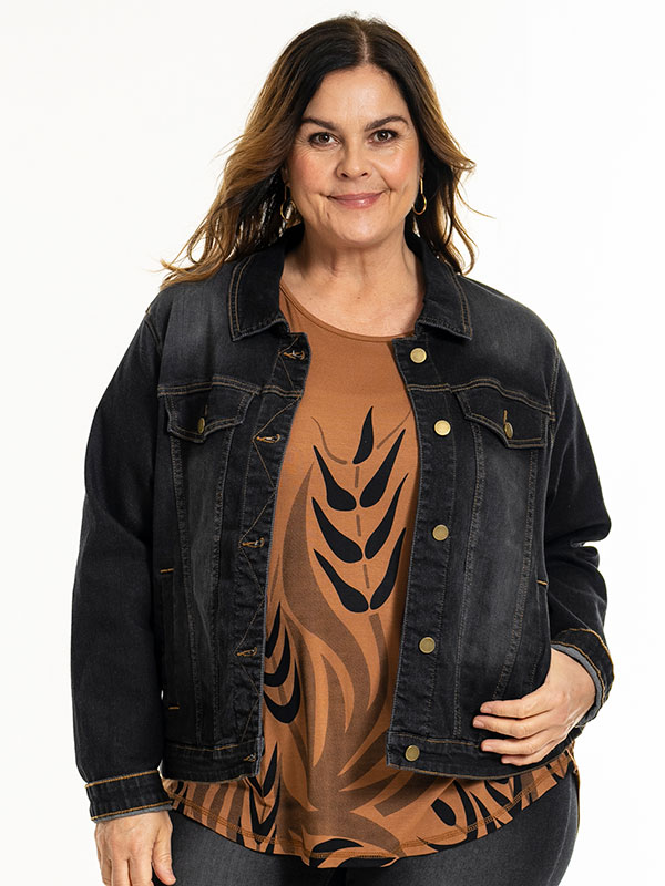 GITTE - Plus Size T-shirt fra Gozzip