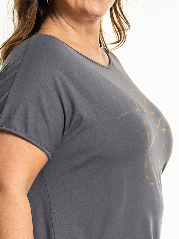 GITTE - Plus Size T-shirt fra Gozzip