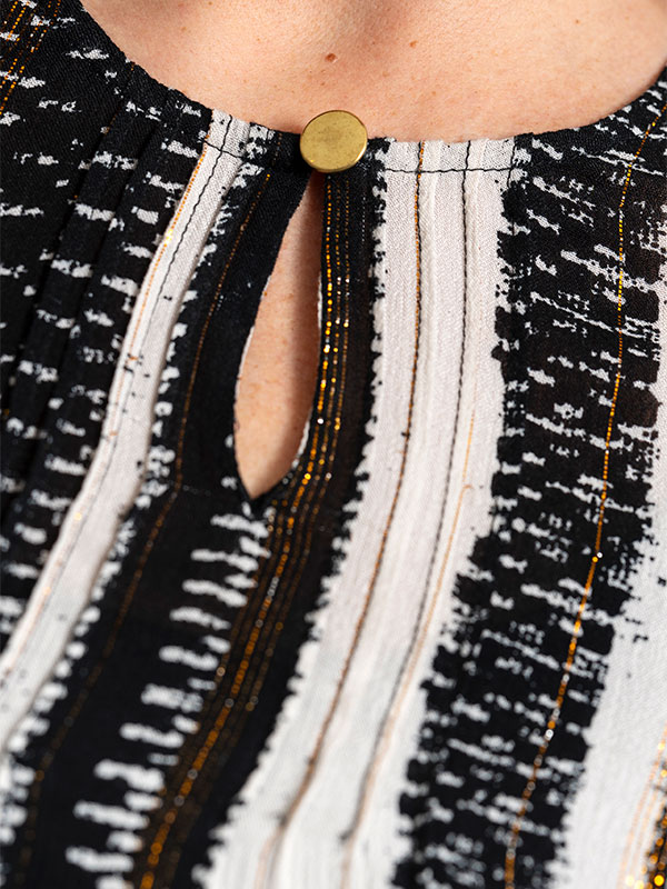 HONEY - Plus Size Bluse fra Gozzip