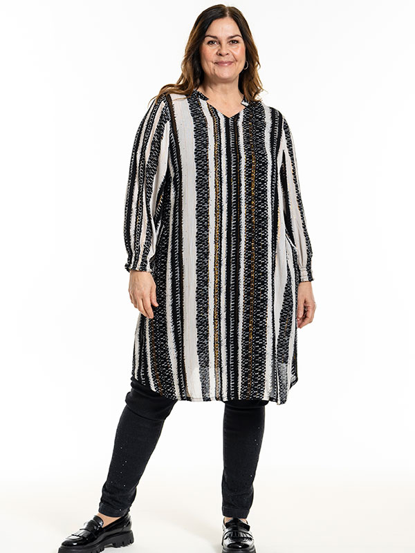 BEBBIE - Plus Size Tunika fra Gozzip